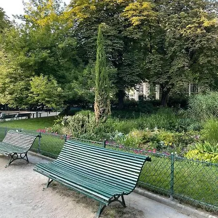 Rue De Bretagne شقة